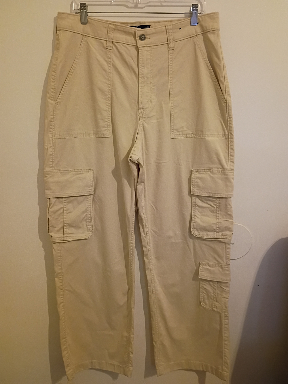 Hollister Women's Cream Wide-Leg Cargoโ Pants Sz 14R